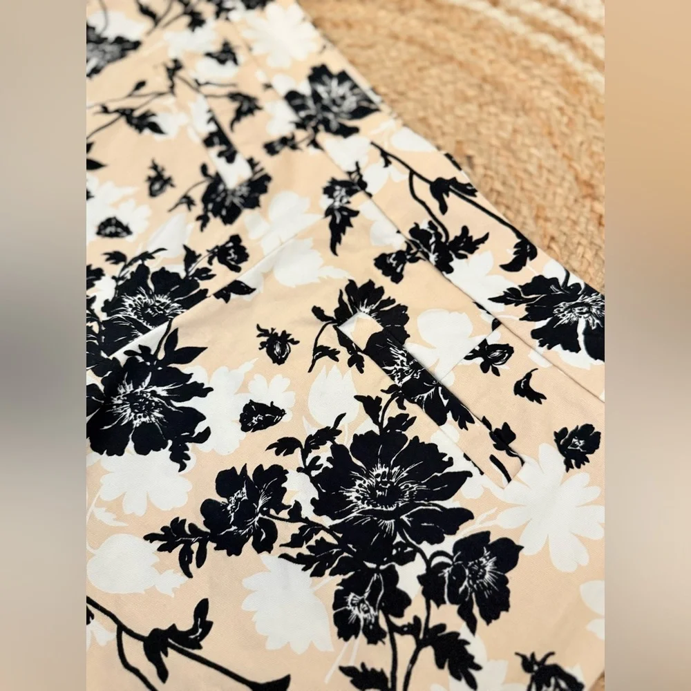 🌾 J. Crew Black and Cream Floral Shorts‎